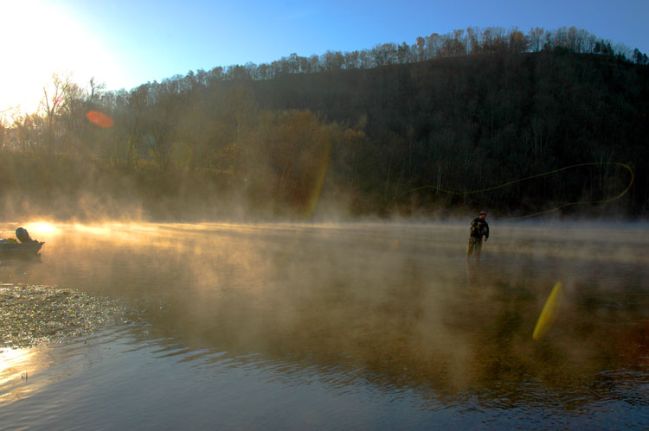 Photo taken by Zach Matthews
Cumberland
[url=http://www.trophyfishingtn.com/]TrophyFishingTN.Com[/url]
Keywords: Tennessee Scenic River Photography Trips